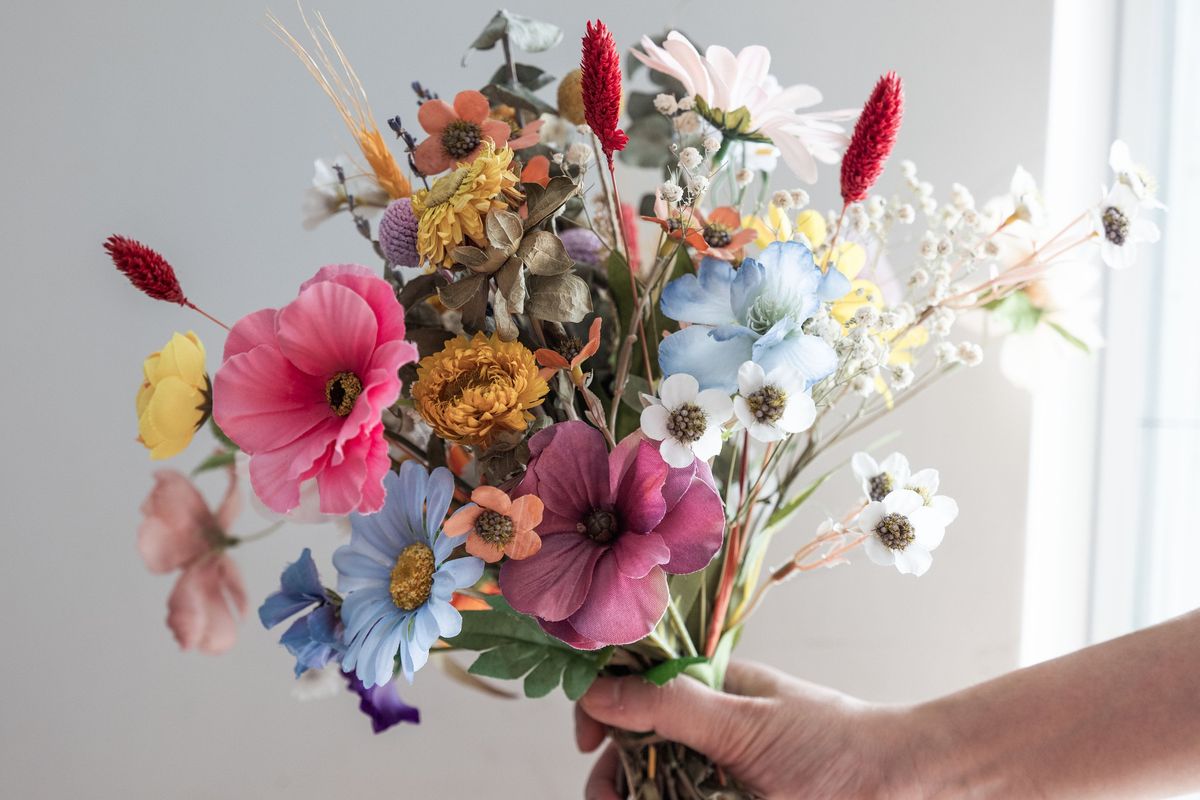 Meadow Harmony sustainable bouquet with wildflowers